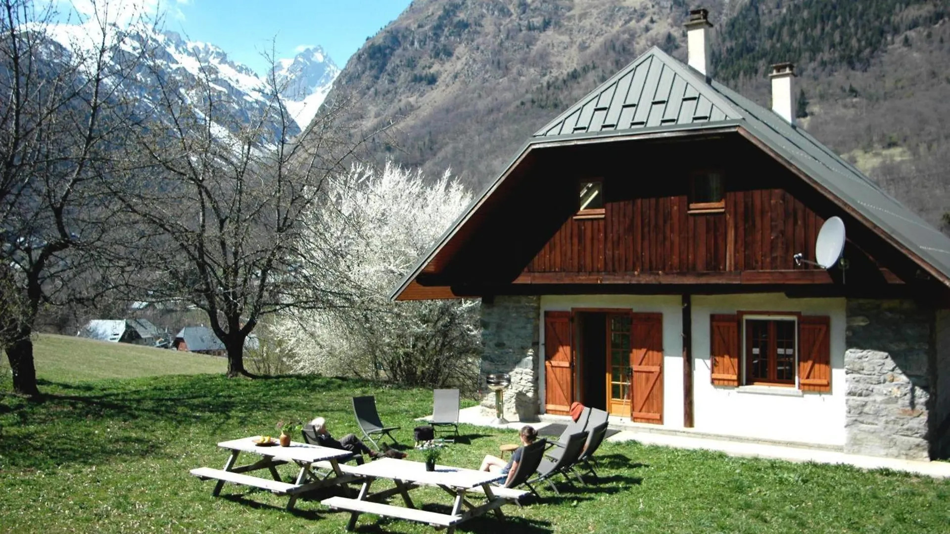 Chalet Savoiage - 13 Personnes Saint-Colomban-des-Villards
